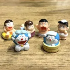 希少 レア　ドラえもん　お風呂でポン! フィギュアマスコット