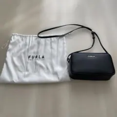 FURLAショルダーバッグ　黒色　美品