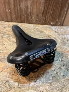 BROOKS レザーサドル スプリング付き ブラックのサムネイル