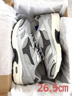 ミズノMIZUNO スニーカー MXR 26.5 シルバー　グレーのサムネイル