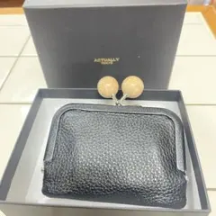 新品　ACTUALLY ウッドビーズ がま口 三つ折ミニ財布 レザー 黒　シボ革のサムネイル