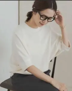 アーバンリサーチドアーズ　タックフライスワイドTシャツのサムネイル