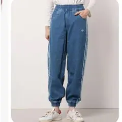 【限定・美品】adidas originalsデニム ジョガーパンツ Sサイズのサムネイル