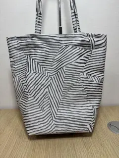 charm トートバッグ　美品！