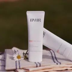 【値下げ】BYUR UVエッセンス01シアーピンク日焼け止め下地