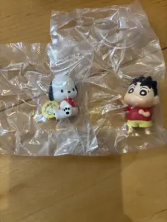 クレヨンしんちゃん　サンリオ　フィギュアコレクション　ガチャガチャ