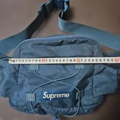 Supreme ネイビー ボディバッグ - メルカリ