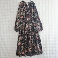 H&M 花柄 ワンピース 長袖 フレア 総柄 ブラック M 春秋