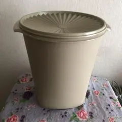 Item thumbnail for item 2a961299-83db-45bd-925d-e693c224b356