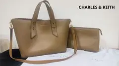 【CHARLES & KEITH 】ダブルハンドルスローチーバッグ通勤&デート