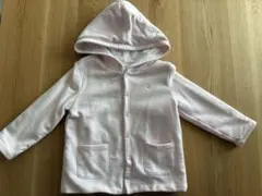 フード付きピンクトレーナー