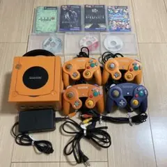 ジャンク　ゲームキューブ オレンジ 本体 コントローラー4つ　ソフト付き