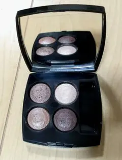 シャネル　レ キャトル オンブル 226ティセリボリ 人気色