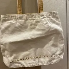 FONDATION LOUIS VUITTON トートバッグのサムネイル