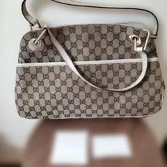 Item thumbnail for item b67f3176-76da-40b3-a787-f3cd69db4ec3