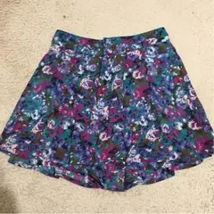 花柄ショートパンツ