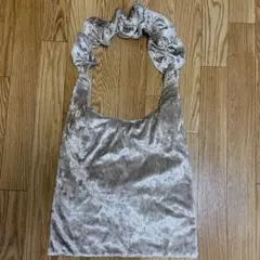 m*i様 GU ジーユー ベロアフリルハンドルバッグ シルバー