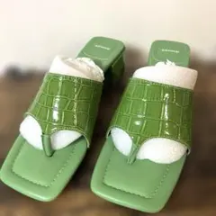JEANASIS クロコ型押し ミュール グリーンのサムネイル