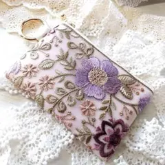 【998】インド刺繍リボン　カラビナ付ミニポーチ　ハンドメイド　モーヴ　花柄
