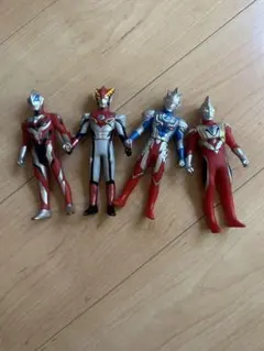 ウルトラマンフィギュア 4体セット