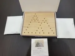 MONCLER 木製三角形組み立てキット