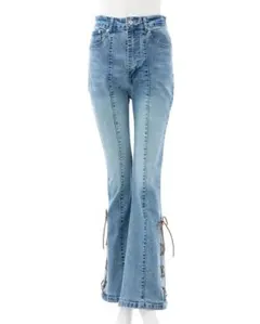 センターシームフレアデニムパンツ