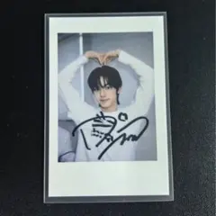 2025年最新】yizhiyu twsの人気アイテム - メルカリ