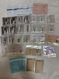 Elegance エレガンス　ベースメイクサンプルセット試供品　40個