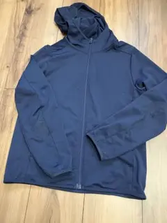 UNIQLOキッズ　エアリズム　ＵＶカットパーカー紺色　140