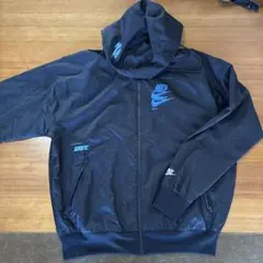3時間ほど室内着用　NIKE フード付きウーブンジャケット Mサイズ ブラック