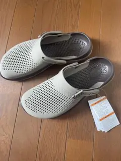 新品未使用　クロックス　ライトライドクロッグ