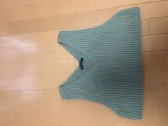 Vネックリブ編みニットベスト