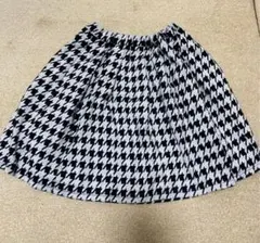 スカート　サイズ140のサムネイル