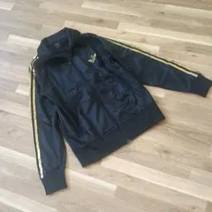 アディダス トラックジャケット 金ライン トレフォイル S ブラック×ゴールド