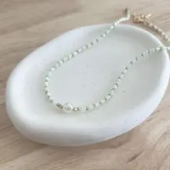 淡色ビーズ ネックレス｜グリーン×パール 春カラー ハンドメイド 春アクセサリー