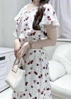 しまむら nako チェリー柄 ラッフルキャミワンピース スナ系