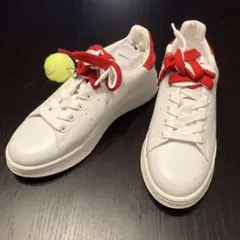 ホワイト スニーカー