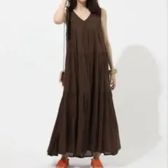 新品　アズールバイマウジー コットンボイルティアードワンピース　ブラウン　S