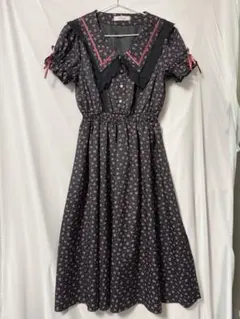 アンクルージュ　半袖ワンピース 花柄