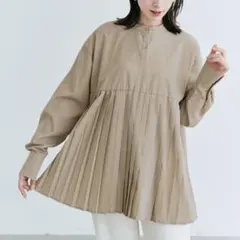 プリーツ切り替えヘンリーネックシャツ