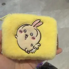 ちいかわ ふわふわミニポーチ うさぎ