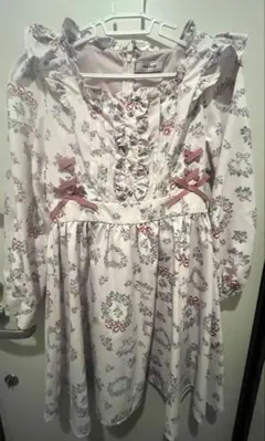 アンクルージュ お花柄ワンピース