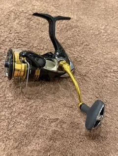お買い得ダイワ レガリス LT2500S-XH エメラルダスヌード2本セット