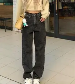グレーブラック ストレートデニムパンツ