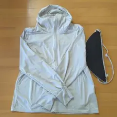 【新品未使用】UVパーカー　Mサイズ