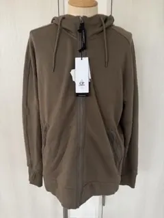C.P.カンパニー 現行タグ 24AW ゴーグル ジップパーカー カーキ wg1 C.P.カンパニー ゴーグル ジップパーカー カーキ - メルカリ