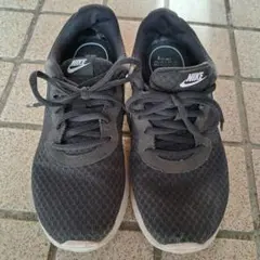 【24cm】NIKE タンジュン