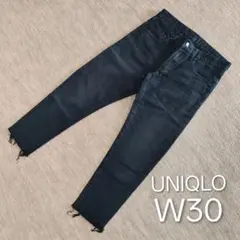 ユニクロ ブラックデニム カットオフ30 ストレッチデニム ほぼ黒 ミニマル