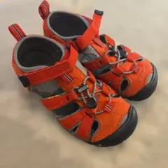 KEEN サンダル レッド キッズのサムネイル