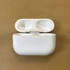 Apple AirPods 充電ケース 本体 ホワイト 第四世代 - メルカリ